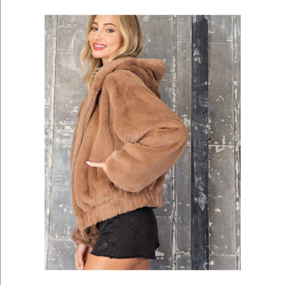 NEW! So Soft Teddy Hooded Jacket! - Picture 3 of 12